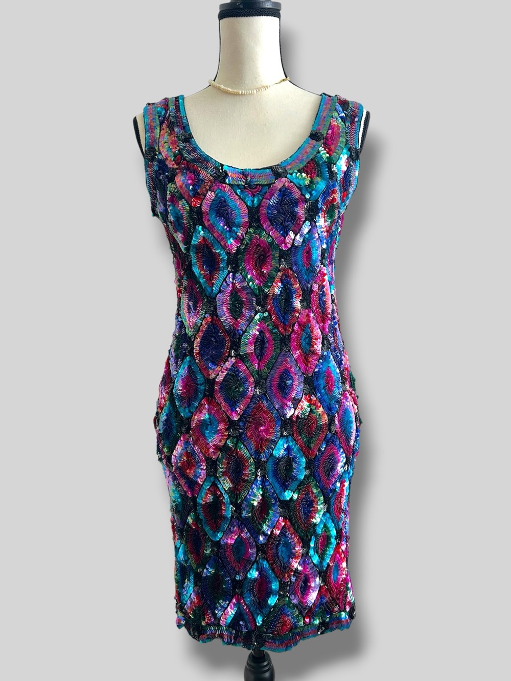 80s VINTAGE SWEE LO Vibrant Sequined Cocktail Dress GEOMETRIC PEACOCK PATTERN